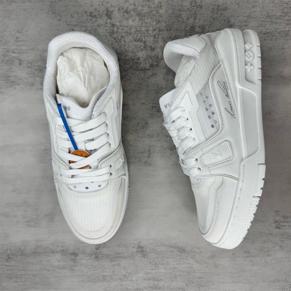 20251128154044810 390